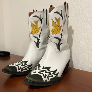 Embroidered white cowboy boots